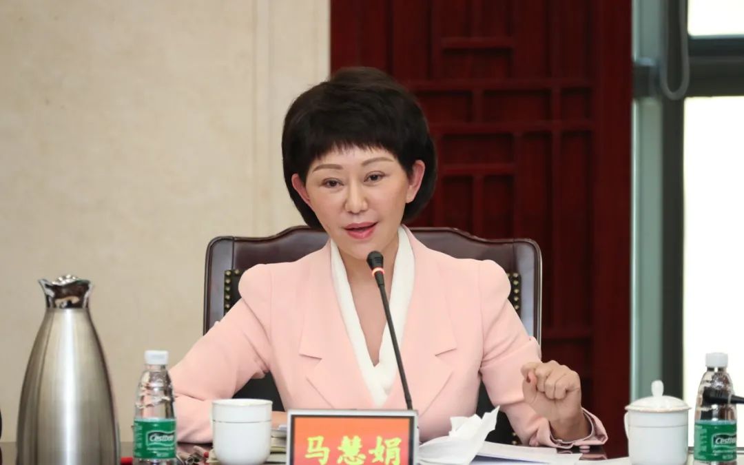ayx-包含波尔图内部会议纪要流出:今晨回应争议,法国杯使命明确,医务组通报恢复的词条